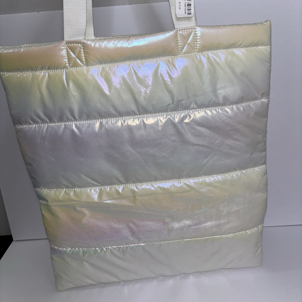 Bath & Body Works Iridescent White Puffer Tote Bag From 2023 Black Friday VIP - Picture 2 of 4